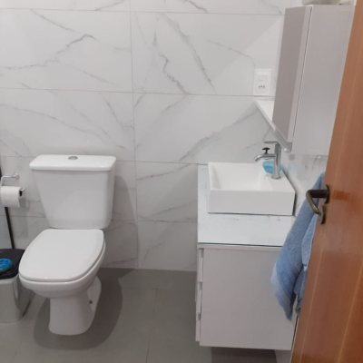 Casa Residencial com 105m², 2 quartos, 2 suítes, 1 garagem, no bairro São João Do Rio Vermelho em Florianópolis