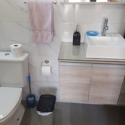 Casa Residencial com 105m², 2 quartos, 2 suítes, 1 garagem, no bairro São João Do Rio Vermelho em Florianópolis