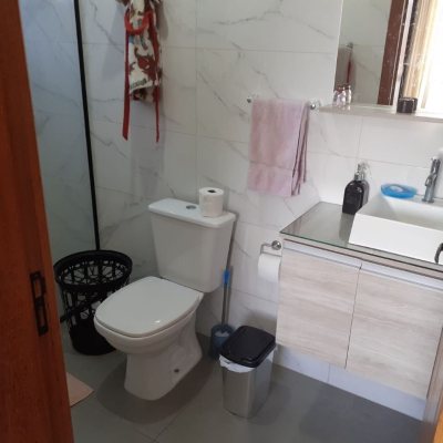 Casa Residencial com 105m², 2 quartos, 2 suítes, 1 garagem, no bairro São João Do Rio Vermelho em Florianópolis