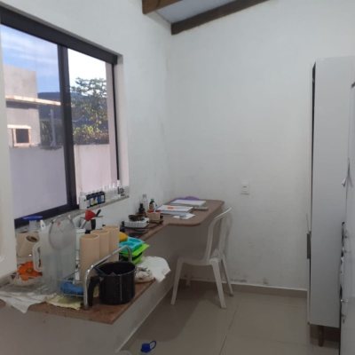 Casa Residencial com 105m², 2 quartos, 2 suítes, 1 garagem, no bairro São João Do Rio Vermelho em Florianópolis