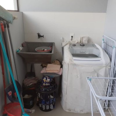 Casa Residencial com 105m², 2 quartos, 2 suítes, 1 garagem, no bairro São João Do Rio Vermelho em Florianópolis