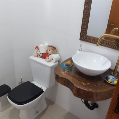 Casa Residencial com 105m², 2 quartos, 2 suítes, 1 garagem, no bairro São João Do Rio Vermelho em Florianópolis