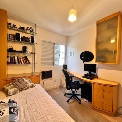 Apartamentos com 148m², 4 quartos, 1 suíte, 4 garagens, no bairro Centro em Florianópolis