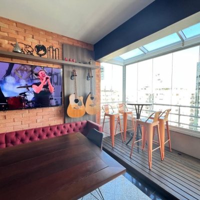 Apartamentos com 148m², 4 quartos, 1 suíte, 4 garagens, no bairro Centro em Florianópolis