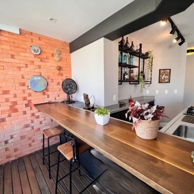 Apartamentos com 148m², 4 quartos, 1 suíte, 4 garagens, no bairro Centro em Florianópolis