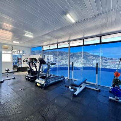 Apartamentos com 148m², 4 quartos, 1 suíte, 4 garagens, no bairro Centro em Florianópolis