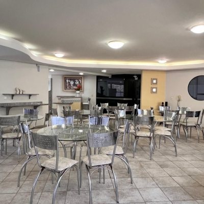 Apartamentos com 148m², 4 quartos, 1 suíte, 4 garagens, no bairro Centro em Florianópolis