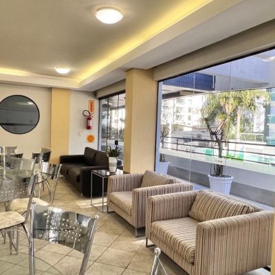 Apartamentos com 148m², 4 quartos, 1 suíte, 4 garagens, no bairro Centro em Florianópolis