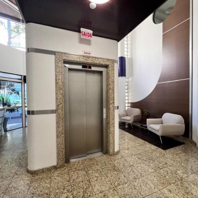 Apartamentos com 148m², 4 quartos, 1 suíte, 4 garagens, no bairro Centro em Florianópolis