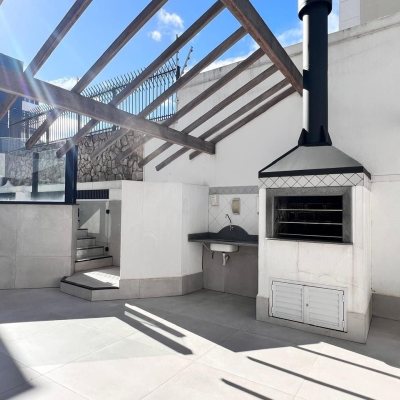 Apartamentos com 148m², 4 quartos, 1 suíte, 4 garagens, no bairro Centro em Florianópolis