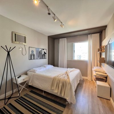 Apartamentos com 148m², 4 quartos, 1 suíte, 4 garagens, no bairro Centro em Florianópolis