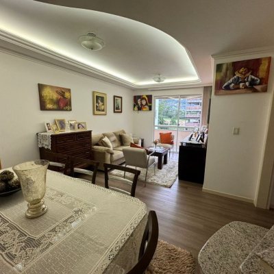 Cobertura com 182m², 3 quartos, 1 suíte, 2 garagens, no bairro Córrego Grande em Florianópolis