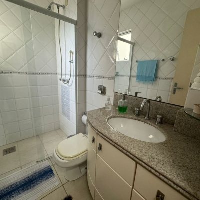 Cobertura com 182m², 3 quartos, 1 suíte, 2 garagens, no bairro Córrego Grande em Florianópolis