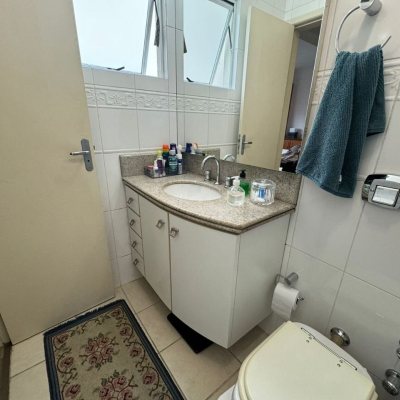 Cobertura com 182m², 3 quartos, 1 suíte, 2 garagens, no bairro Córrego Grande em Florianópolis