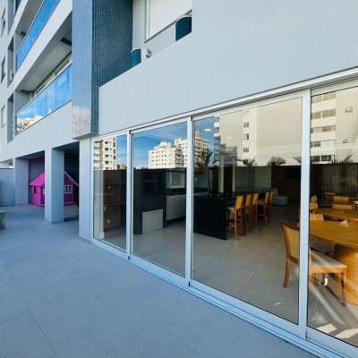 Apartamentos com 76m², 2 quartos, 1 suíte, 1 garagem, no bairro Pedra Branca em Palhoça