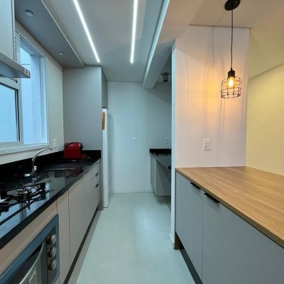Apartamentos com 76m², 2 quartos, 1 suíte, 1 garagem, no bairro Pedra Branca em Palhoça
