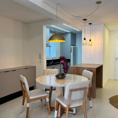 Apartamentos com 76m², 2 quartos, 1 suíte, 1 garagem, no bairro Pedra Branca em Palhoça