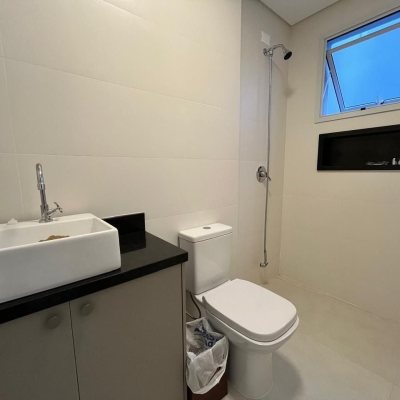 Apartamentos com 76m², 2 quartos, 1 suíte, 1 garagem, no bairro Pedra Branca em Palhoça