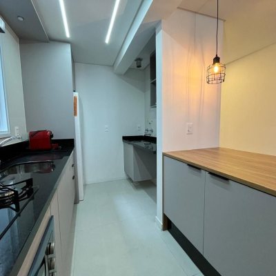 Apartamentos com 76m², 2 quartos, 1 suíte, 1 garagem, no bairro Pedra Branca em Palhoça
