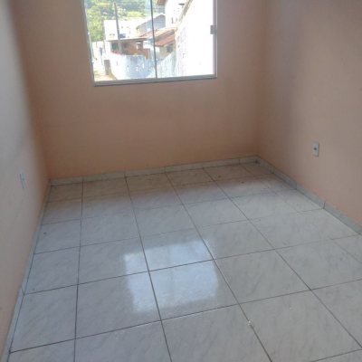 Casa Residencial com 100m², 4 quartos, 4 garagens, no bairro São Sebastião em Palhoça