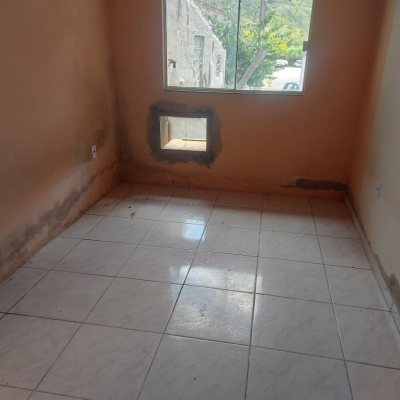 Casa Residencial com 100m², 4 quartos, 4 garagens, no bairro São Sebastião em Palhoça