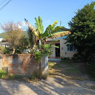 Casa Residencial com 125m², no bairro Vargem Do Bom Jesus em Florianópolis