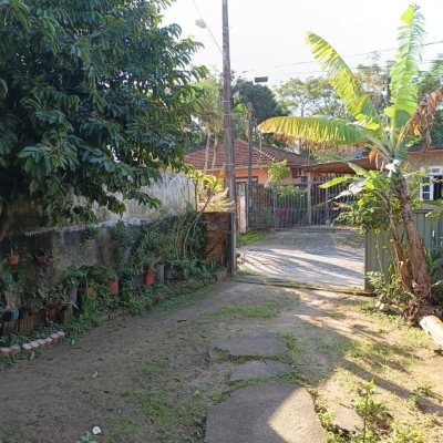 Casa Residencial com 125m², no bairro Vargem Do Bom Jesus em Florianópolis