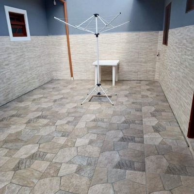 Casa Residencial com 90m², 2 quartos, 2 garagens, no bairro Forquilhas em São José