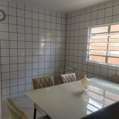 Casa Residencial com 85m², 2 quartos, 3 garagens, no bairro Ribeirão Da Ilha em Florianópolis