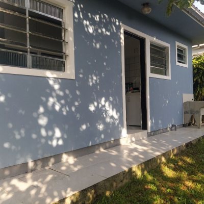 Casa Residencial com 85m², 2 quartos, 3 garagens, no bairro Ribeirão Da Ilha em Florianópolis