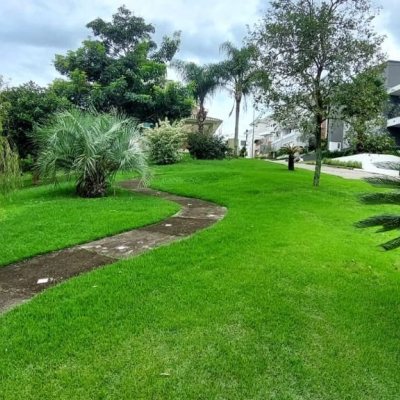 Terrenos Residenciais com 355m², no bairro Estreito em Florianópolis