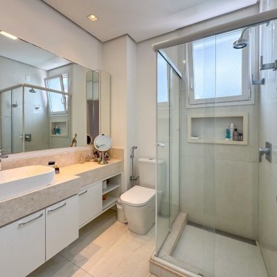 Apartamentos com 180m², 3 quartos, 3 suítes, 2 garagens, no bairro Novo Campeche em Florianopolis