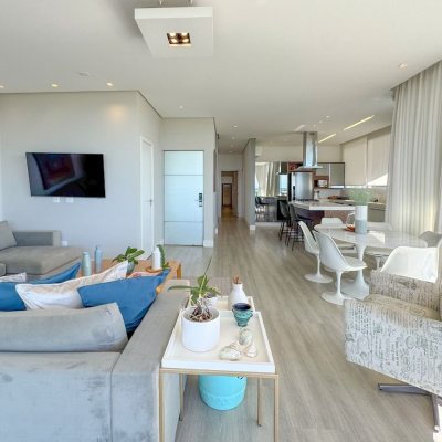Apartamentos com 180m², 3 quartos, 3 suítes, 2 garagens, no bairro Novo Campeche em Florianopolis