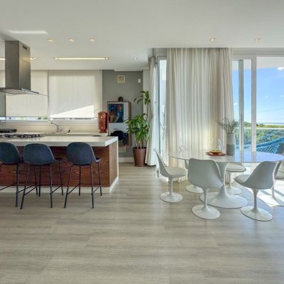 Apartamentos com 180m², 3 quartos, 3 suítes, 2 garagens, no bairro Novo Campeche em Florianopolis