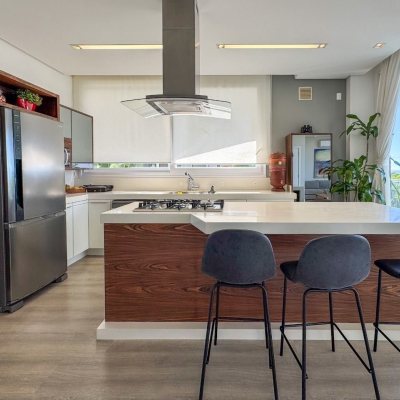 Apartamentos com 180m², 3 quartos, 3 suítes, 2 garagens, no bairro Novo Campeche em Florianopolis