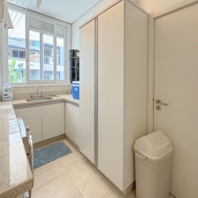 Apartamentos com 180m², 3 quartos, 3 suítes, 2 garagens, no bairro Novo Campeche em Florianopolis