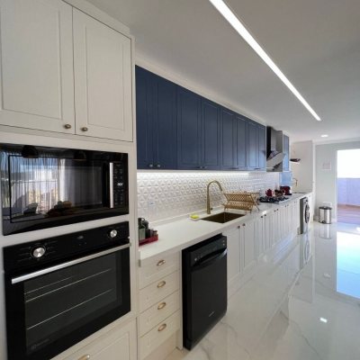 Cobertura com 195m², 3 quartos, 3 suítes, 2 garagens, no bairro Ingleses do Rio Vermelho em Florianópolis