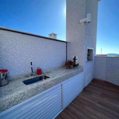 Cobertura com 195m², 3 quartos, 3 suítes, 2 garagens, no bairro Ingleses do Rio Vermelho em Florianópolis