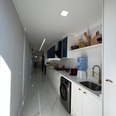 Cobertura com 195m², 3 quartos, 3 suítes, 2 garagens, no bairro Ingleses do Rio Vermelho em Florianópolis