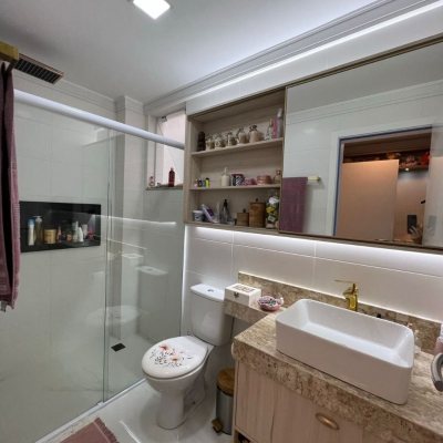 Cobertura com 195m², 3 quartos, 3 suítes, 2 garagens, no bairro Ingleses do Rio Vermelho em Florianópolis