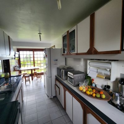 Casa em Condomínio com 302m², 4 quartos, 1 suíte, 4 garagens, no bairro Bosque Das Mansões em São José