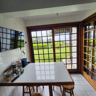 Casa em Condomínio com 302m², 4 quartos, 1 suíte, 4 garagens, no bairro Bosque Das Mansões em São José