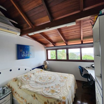 Casa em Condomínio com 302m², 4 quartos, 1 suíte, 4 garagens, no bairro Bosque Das Mansões em São José