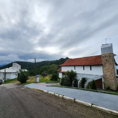 Casa em Condomínio com 302m², 4 quartos, 1 suíte, 4 garagens, no bairro Bosque Das Mansões em São José