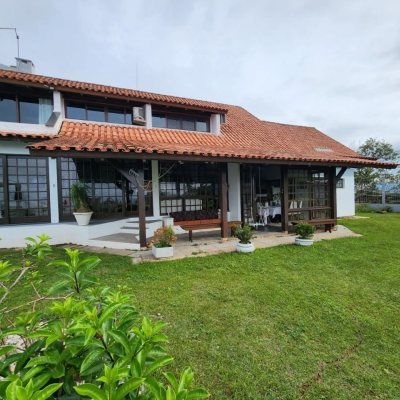 Casa em Condomínio com 302m², 4 quartos, 1 suíte, 4 garagens, no bairro Bosque Das Mansões em São José