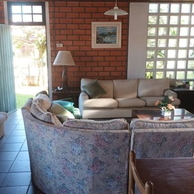 Casa Residencial com 327m², 5 quartos, 3 garagens, no bairro Ingleses do Rio Vermelho em Florianópolis