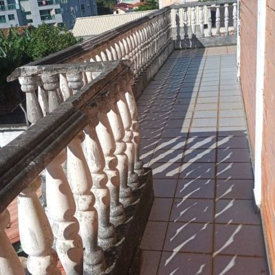 Casa Residencial com 327m², 5 quartos, 3 garagens, no bairro Ingleses do Rio Vermelho em Florianópolis