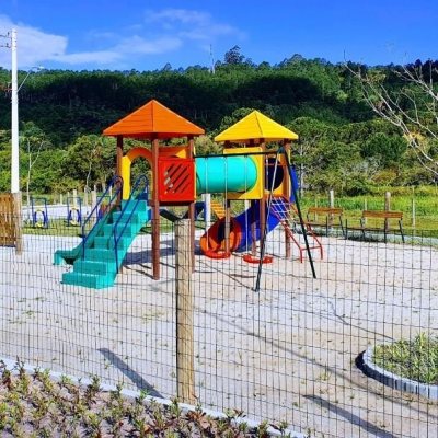 Terrenos Residenciais com 360m², no bairro Canasvieiras em Florianópolis