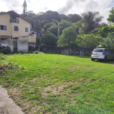 Terreno Comercial/Residencial com 487m², no bairro Centro em São José