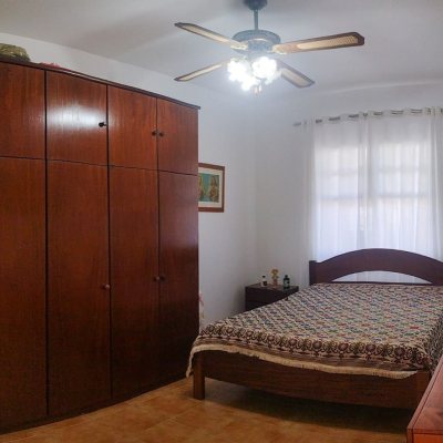 Casa Residencial com 127m², 3 quartos, 3 garagens, no bairro Canasvieiras em Florianópolis